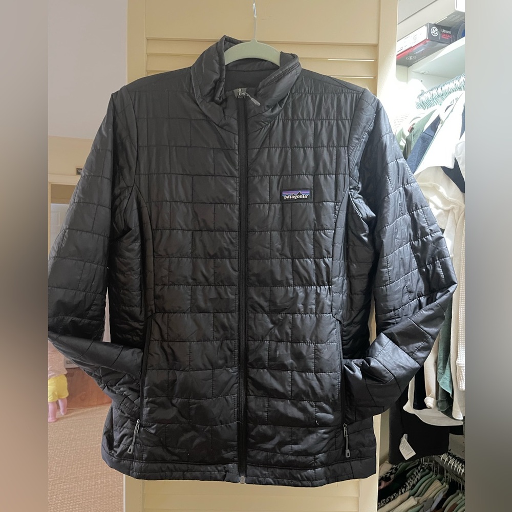 Patagonia lightweight puffer jacket!